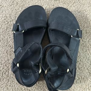 Platform leather teva